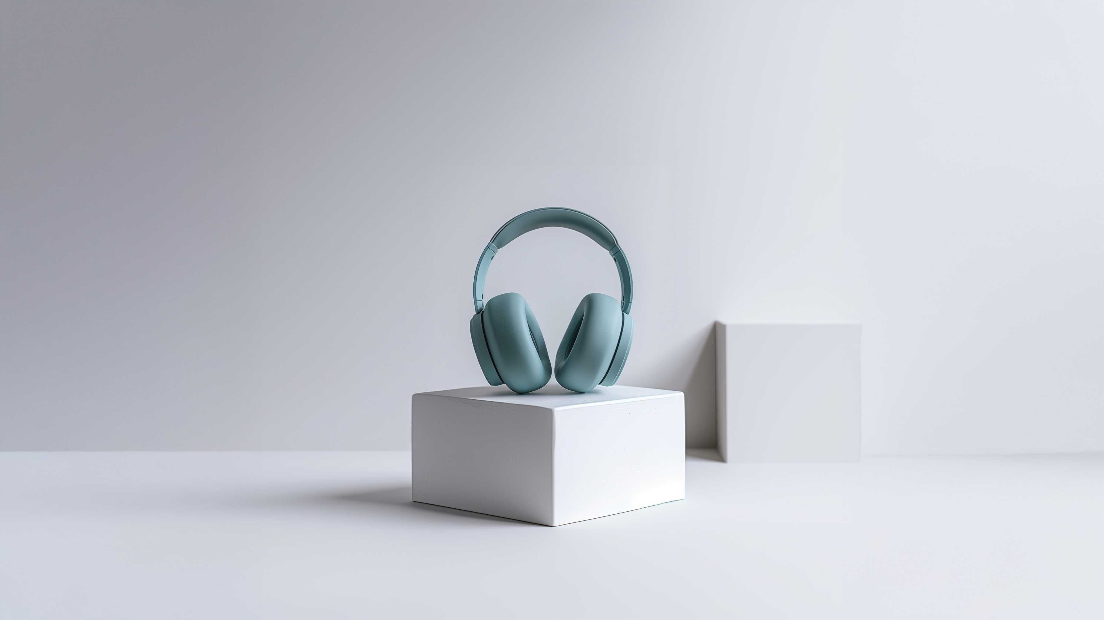 Electronic and mobile accessories